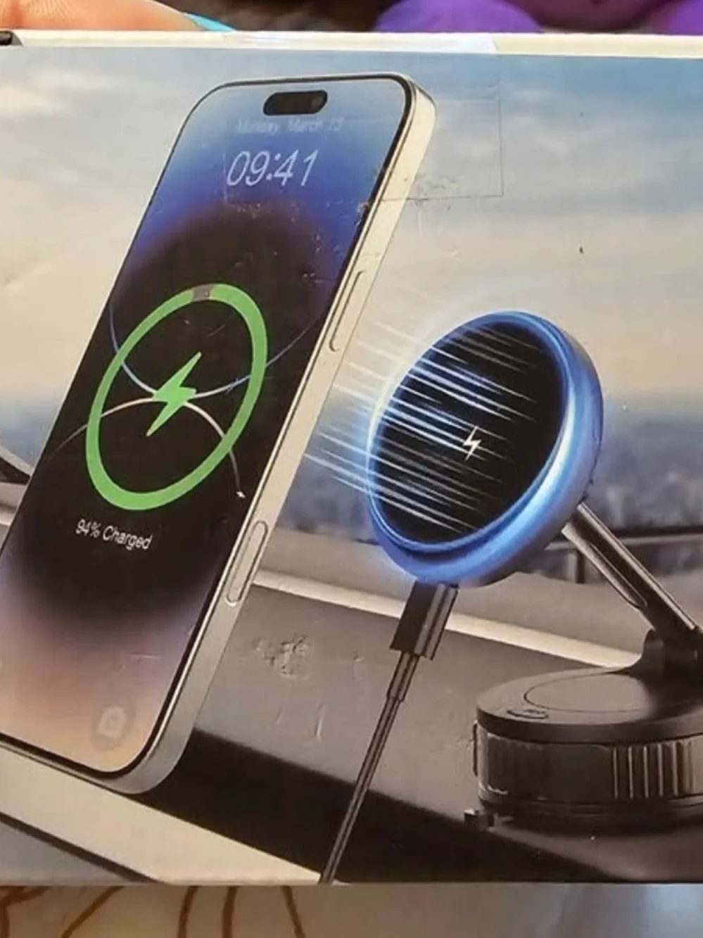QUZUDN Phone Car Mount - White Box